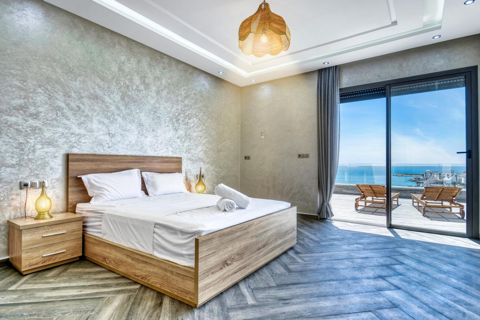 Luxury Seafront 6-7p Appartement