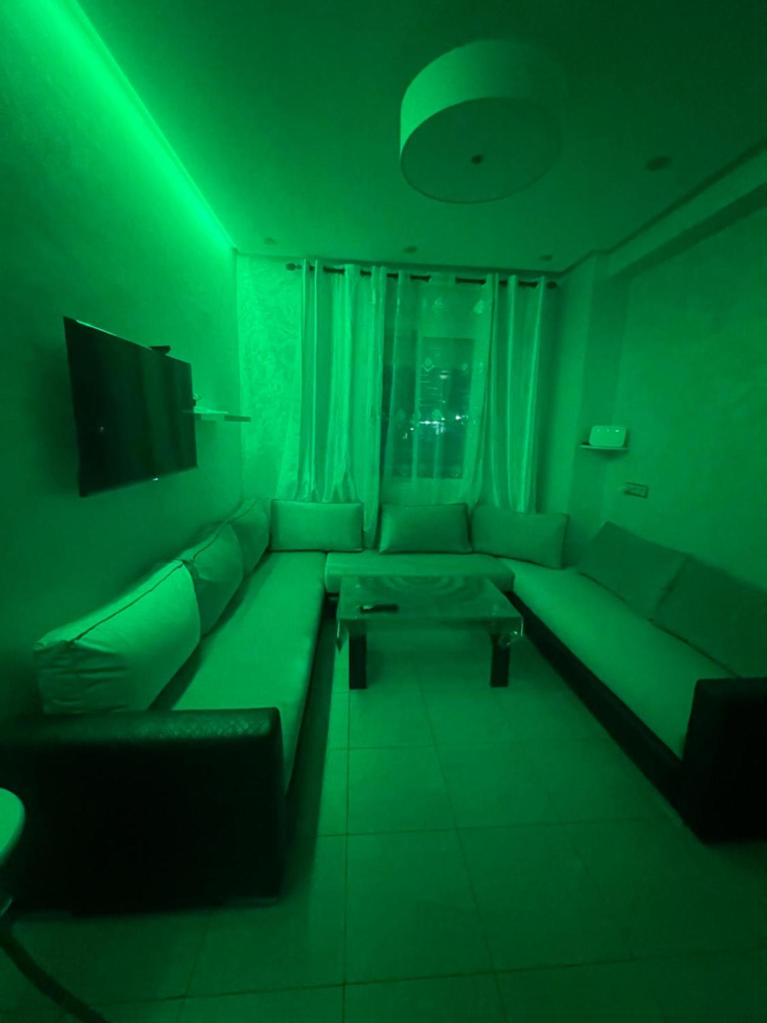 Piscine Apartment *