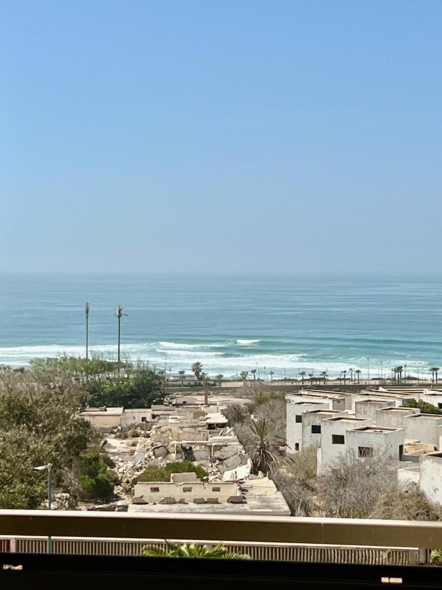 Facing The Sea Apartment