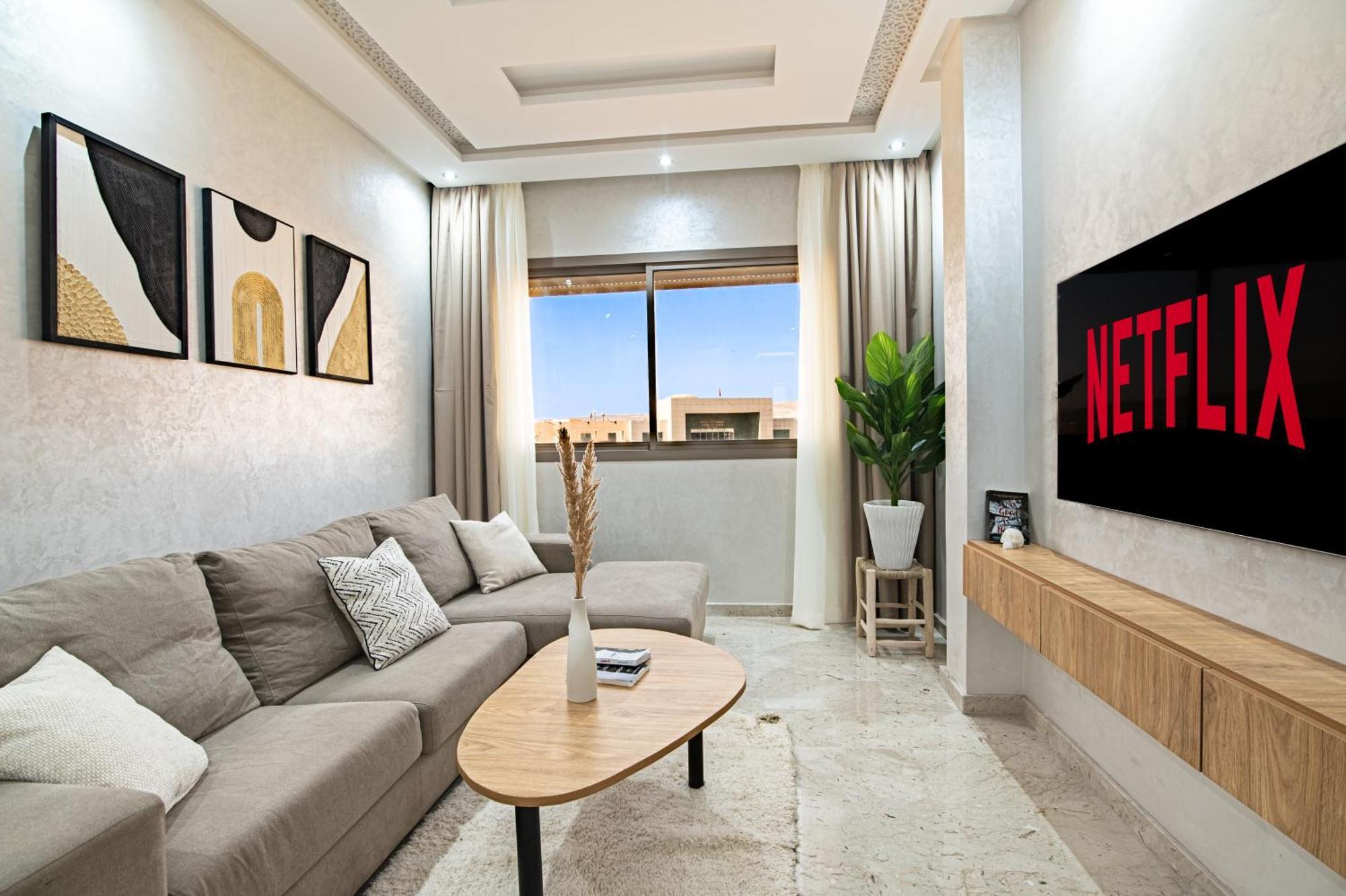 Modern In The Center Of With Panoramic View Apartment