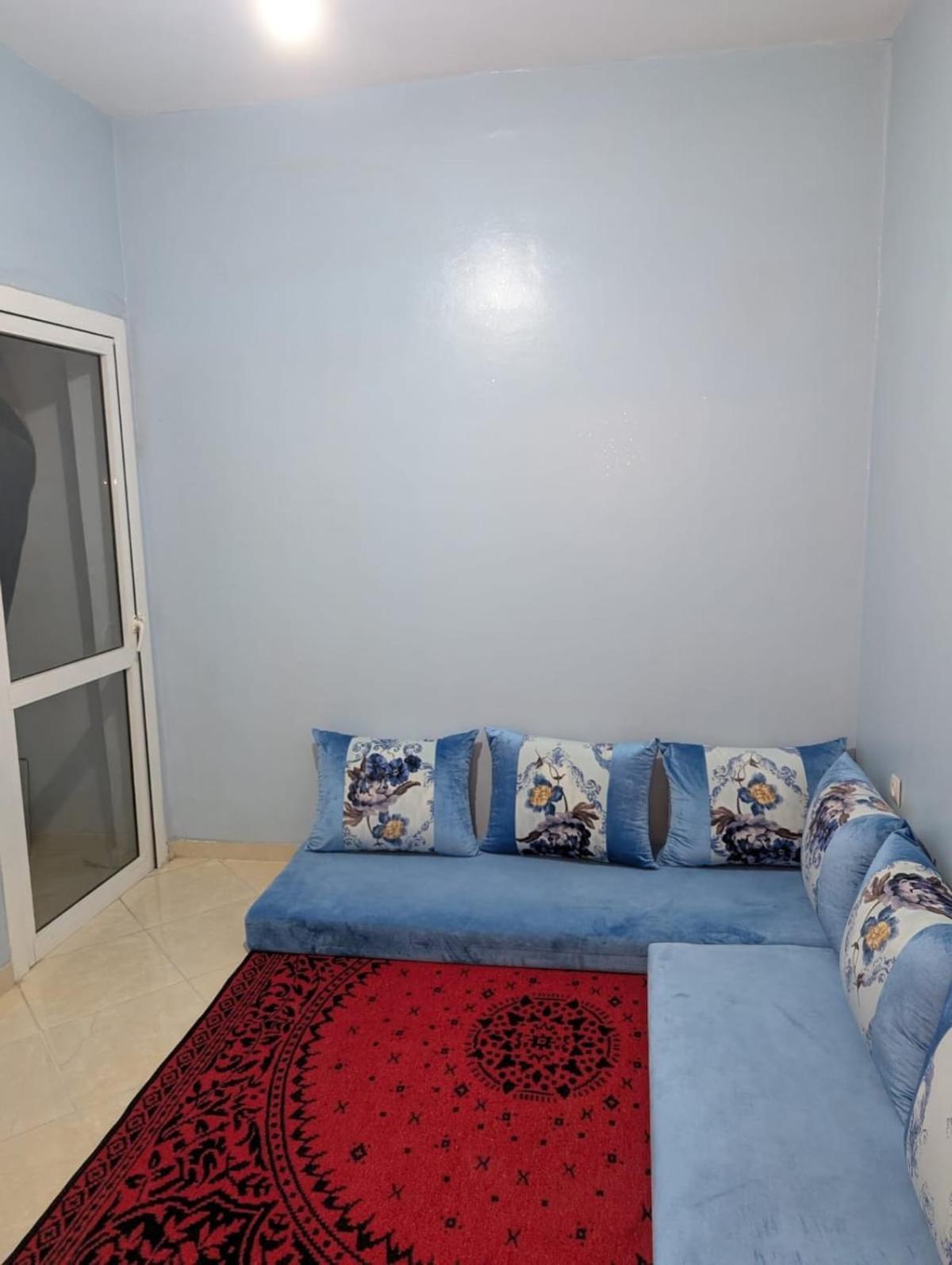 Beautiful F3 Very Well Furnished