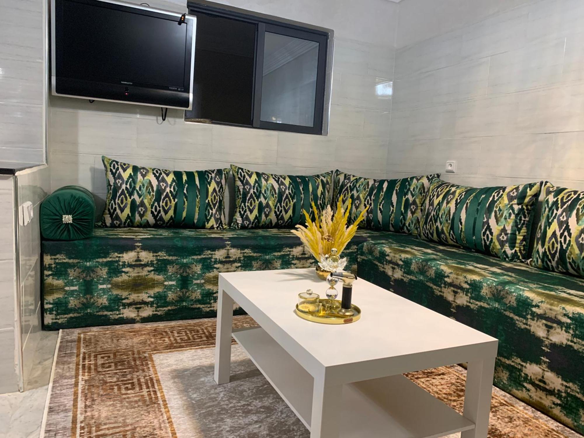 Apartment هادئ وفي جانب شاطئ *
