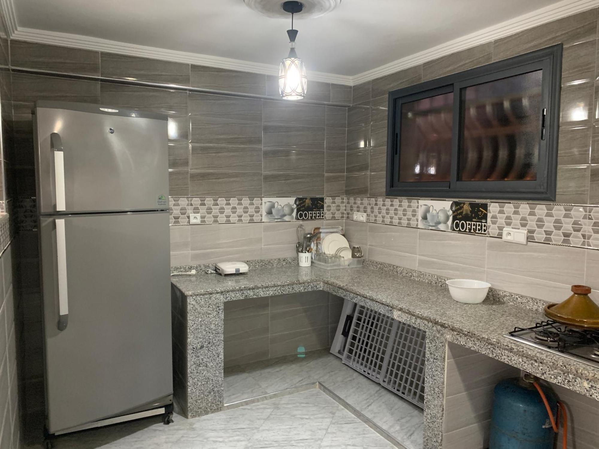 Apartment هادئ وفي جانب شاطئ