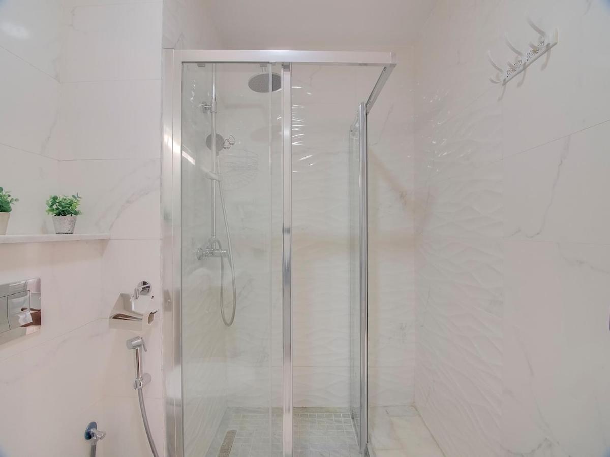 De Luxe A Avec Vue Sur Apartment *