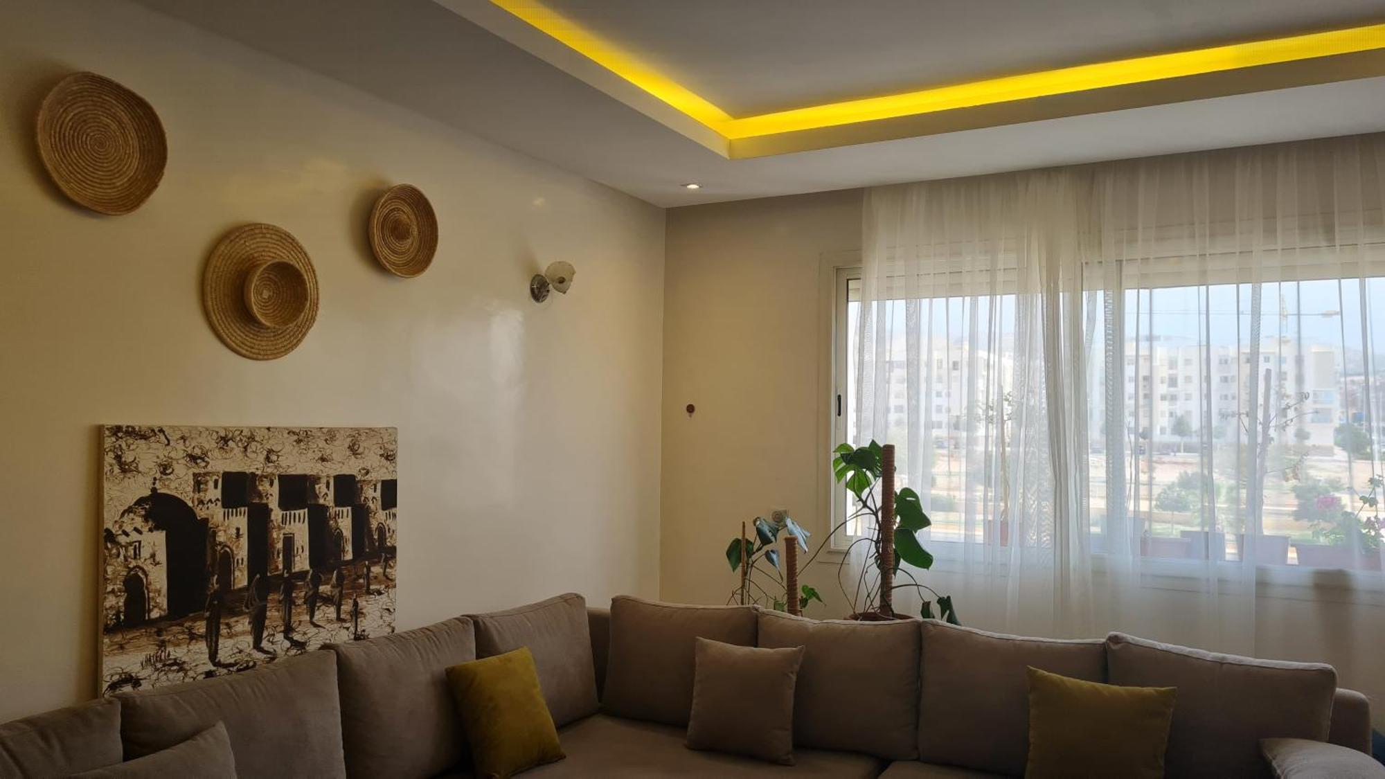 Homestay Private In A Shared With Pool *