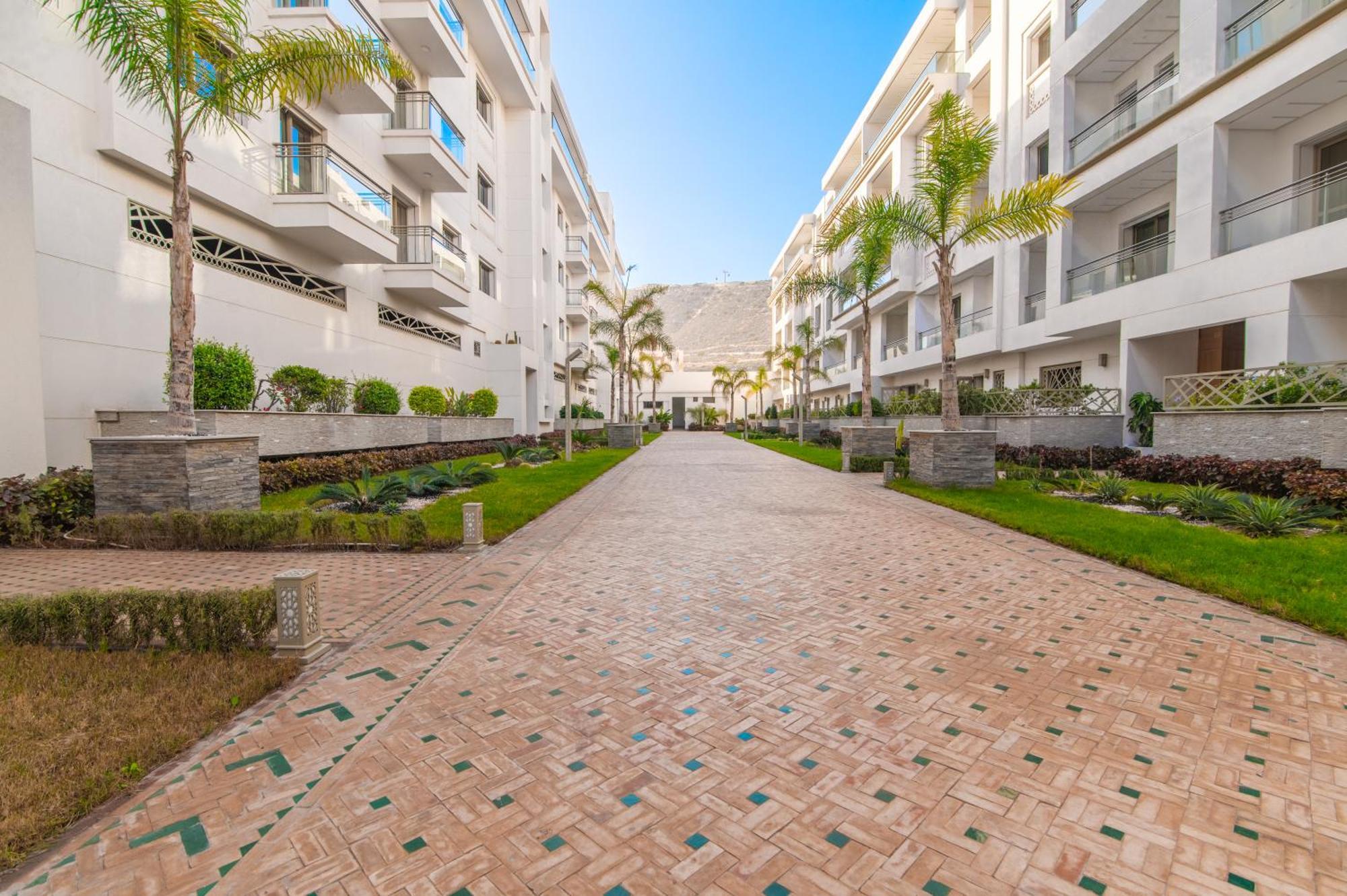 Apartment Luxury Seafront 102sqm With Wi-fi And Parking