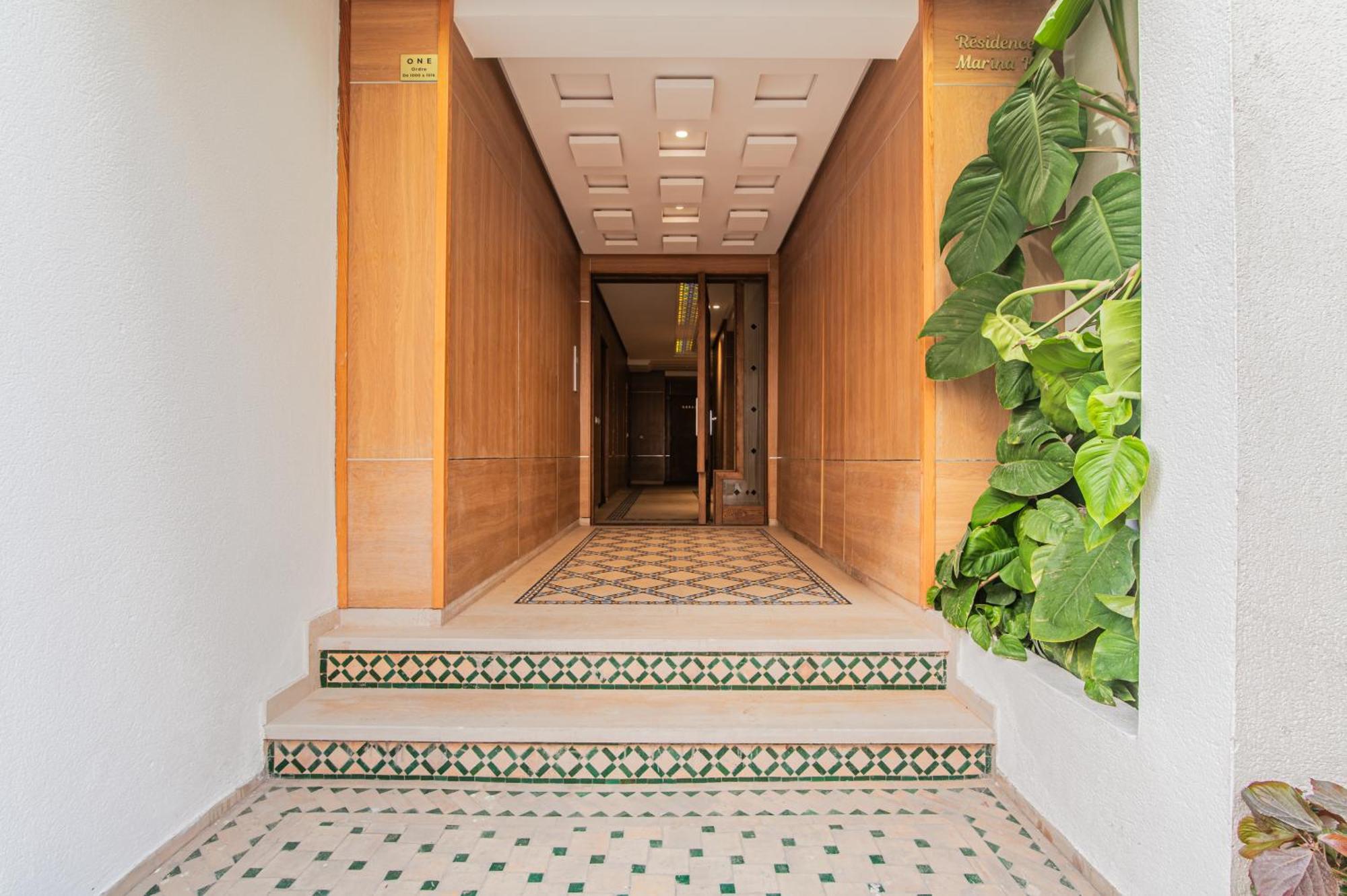 Apartment Luxury Seafront 102sqm With Wi-fi And Parking Agadir