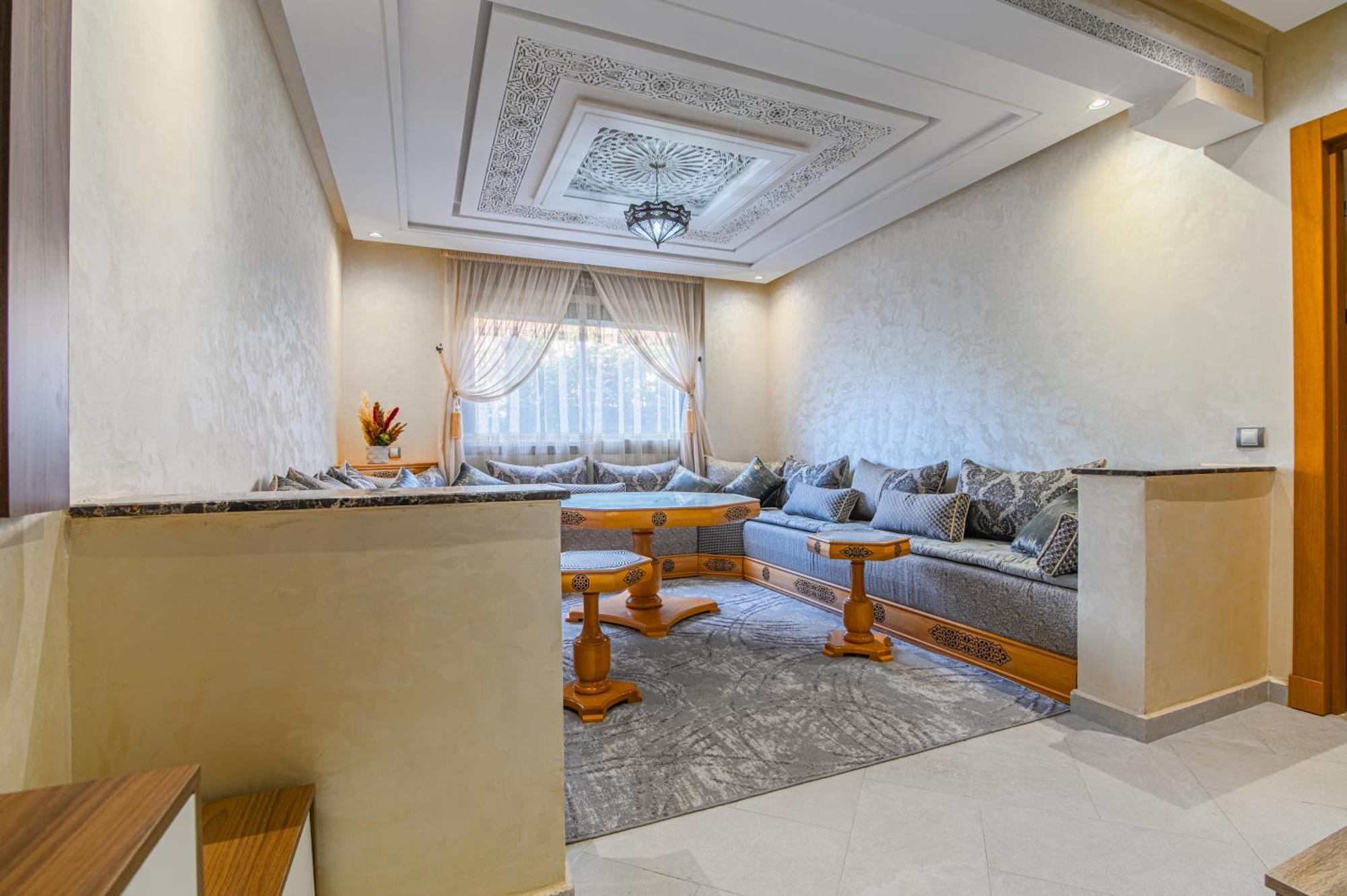 Luxury Seafront 102sqm With Wi-fi And Parking Apartment