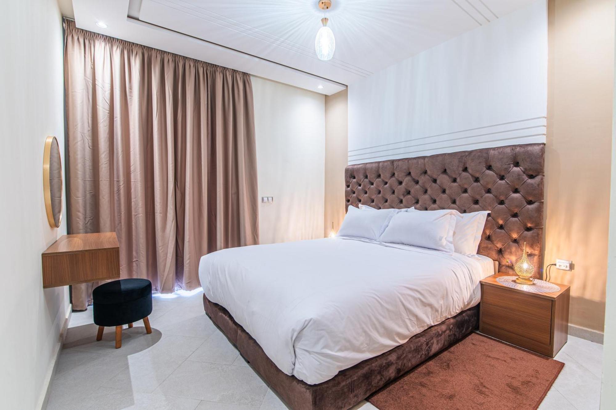 Luxury Seafront 102sqm With Wi-fi And Parking Apartment *
