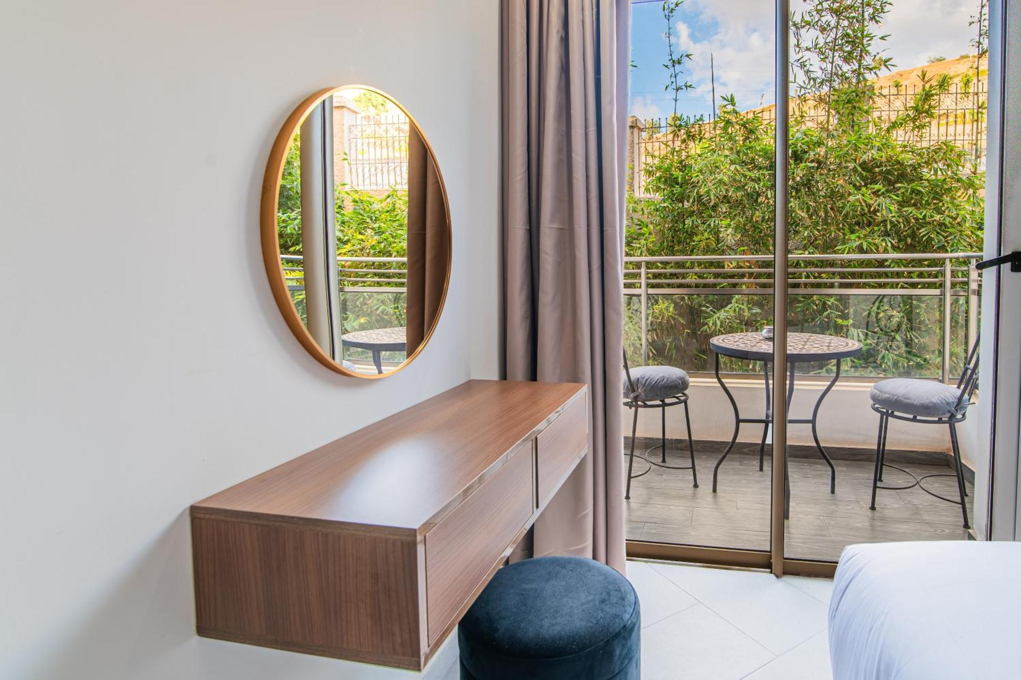 Apartment Luxury Seafront 102sqm With Wi-fi And Parking Agadir