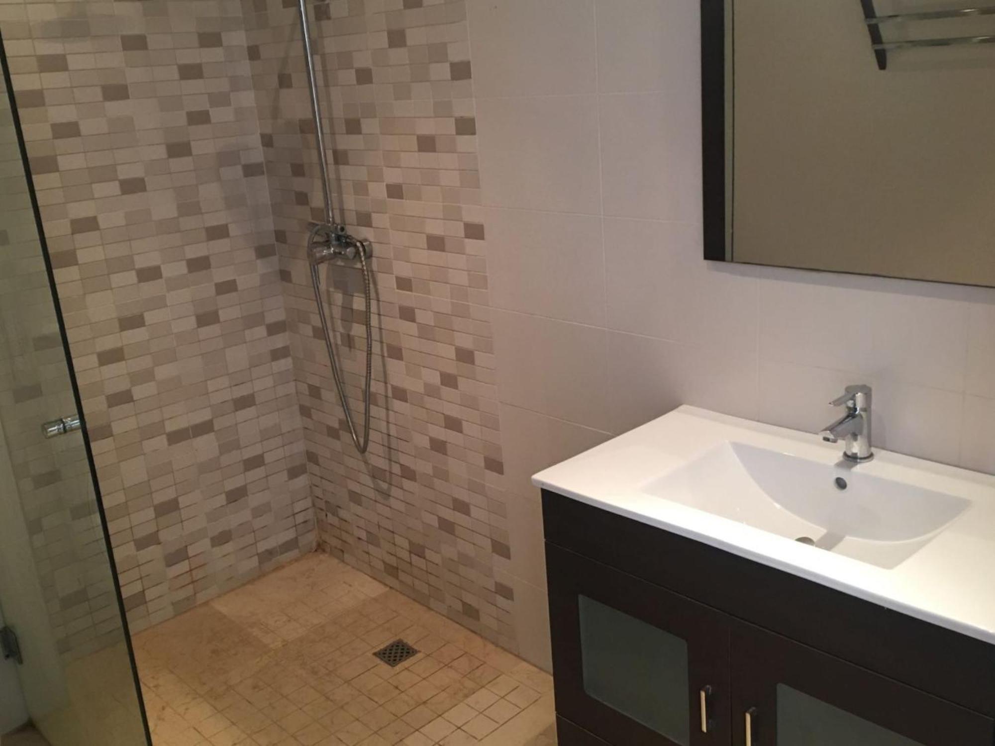 Wonderful With 6 Bedrooms And Pool T62025 *