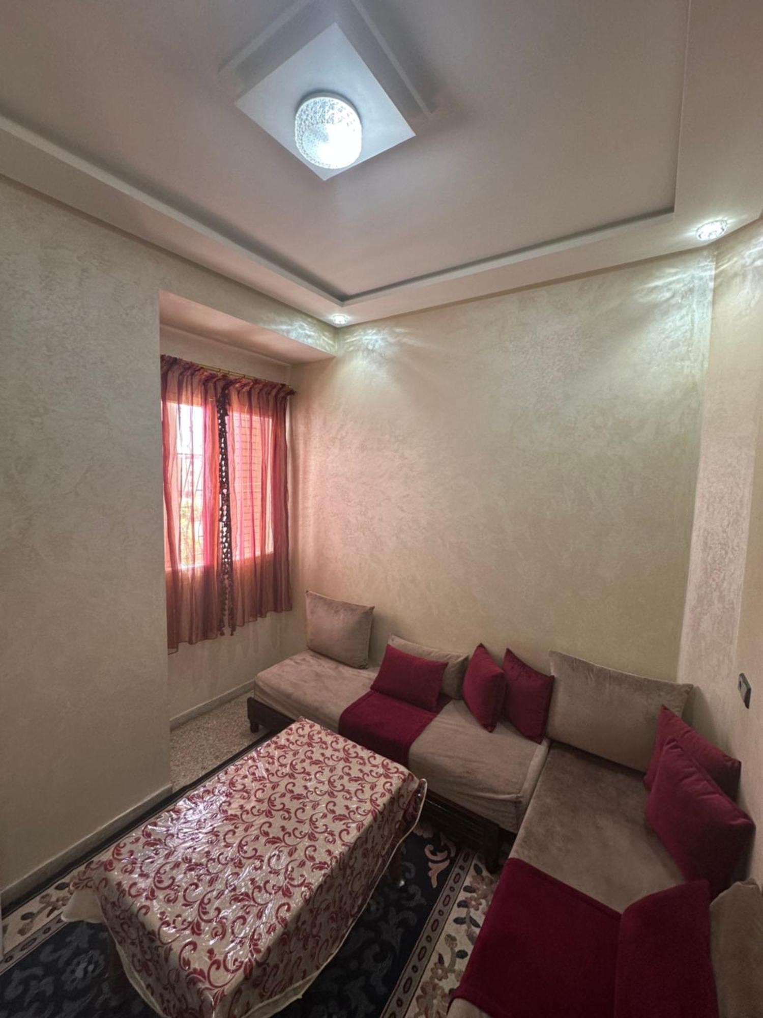 A Proche De La Gare Routiere Appartement *