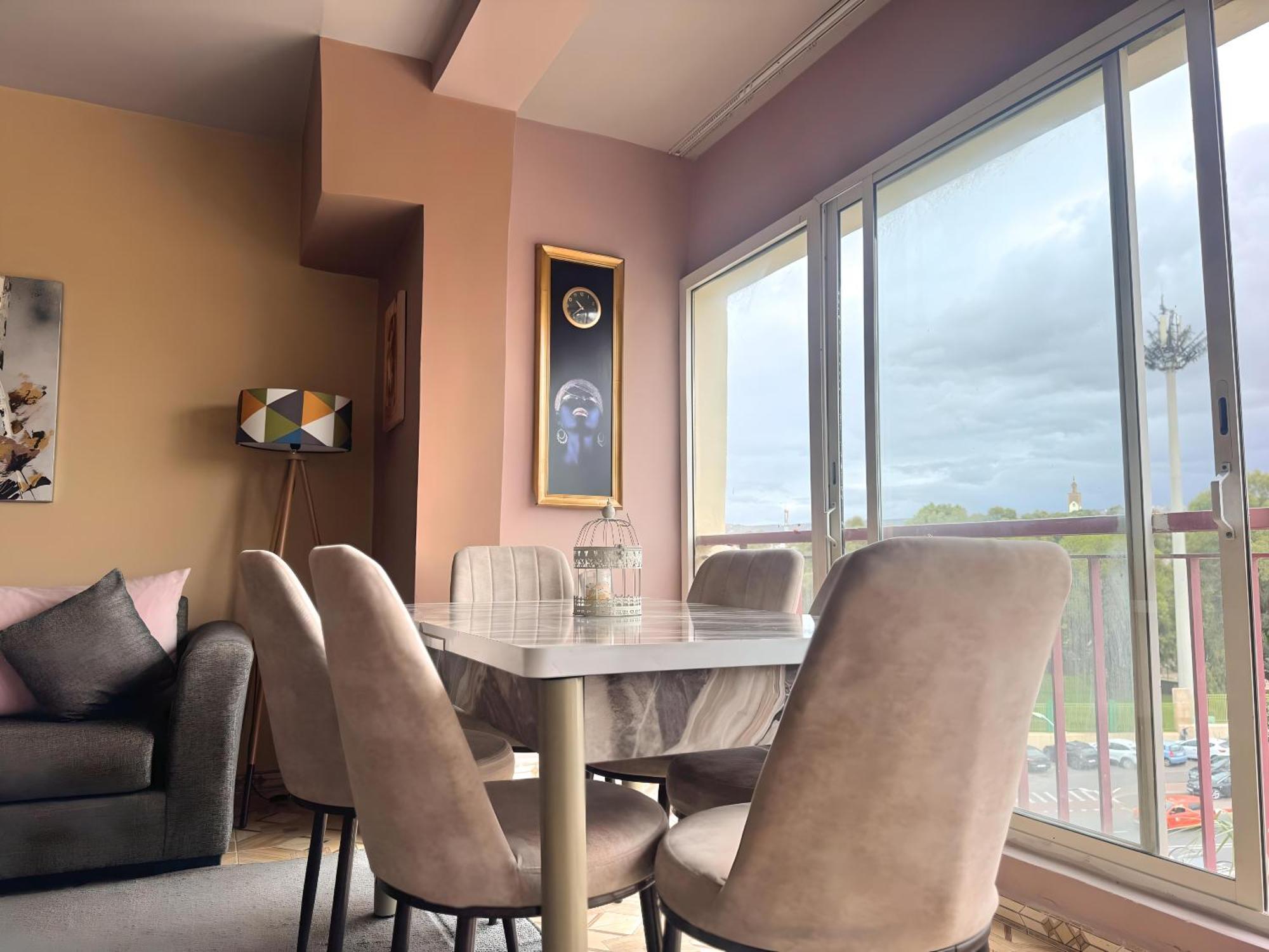 Apartment Cosy Au Super Centre Avec Vue Partielle Sur Le Parc Agadir