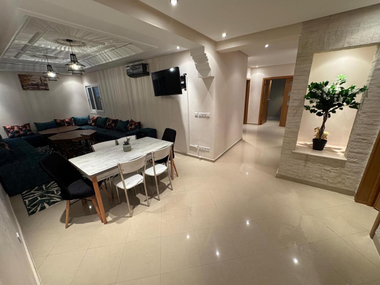 Luxurieux Centre-ville D'agadir Appartement