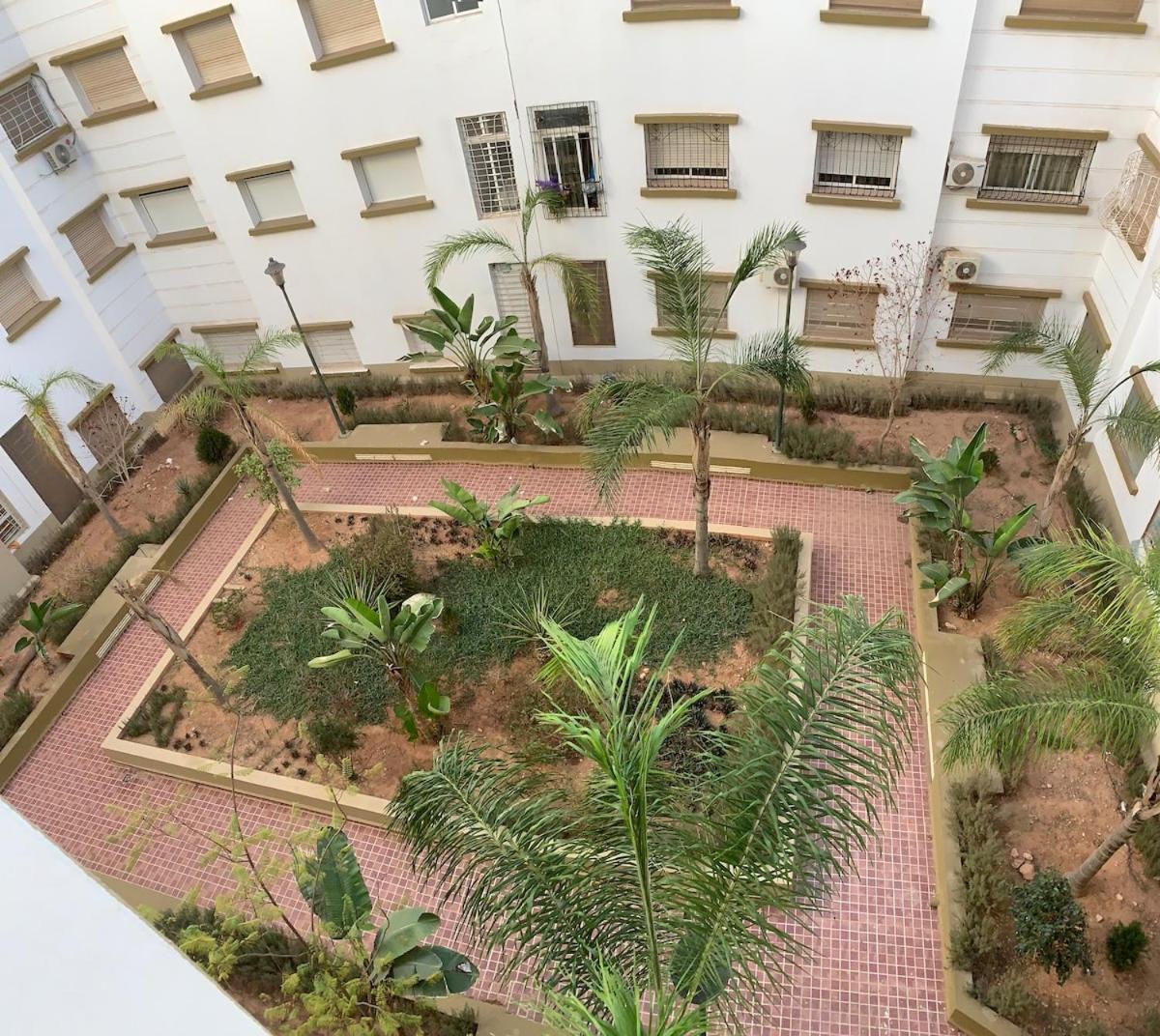 Quiet And Bright In Hay Mohammadi Apartment Agadir