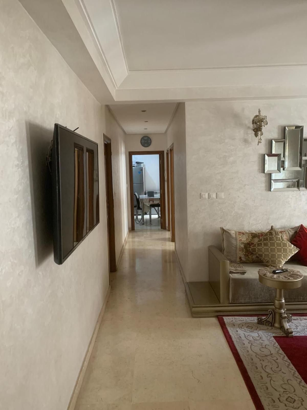 Quiet And Bright In Hay Mohammadi Apartment