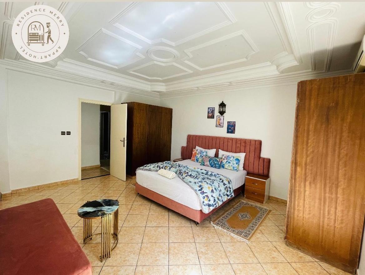 Mery Aparthotel