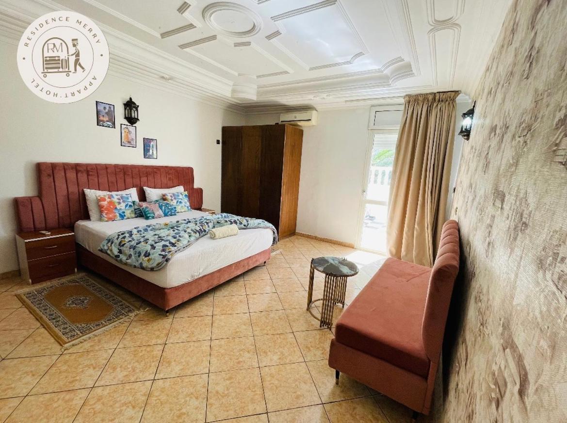 Mery Aparthotel
