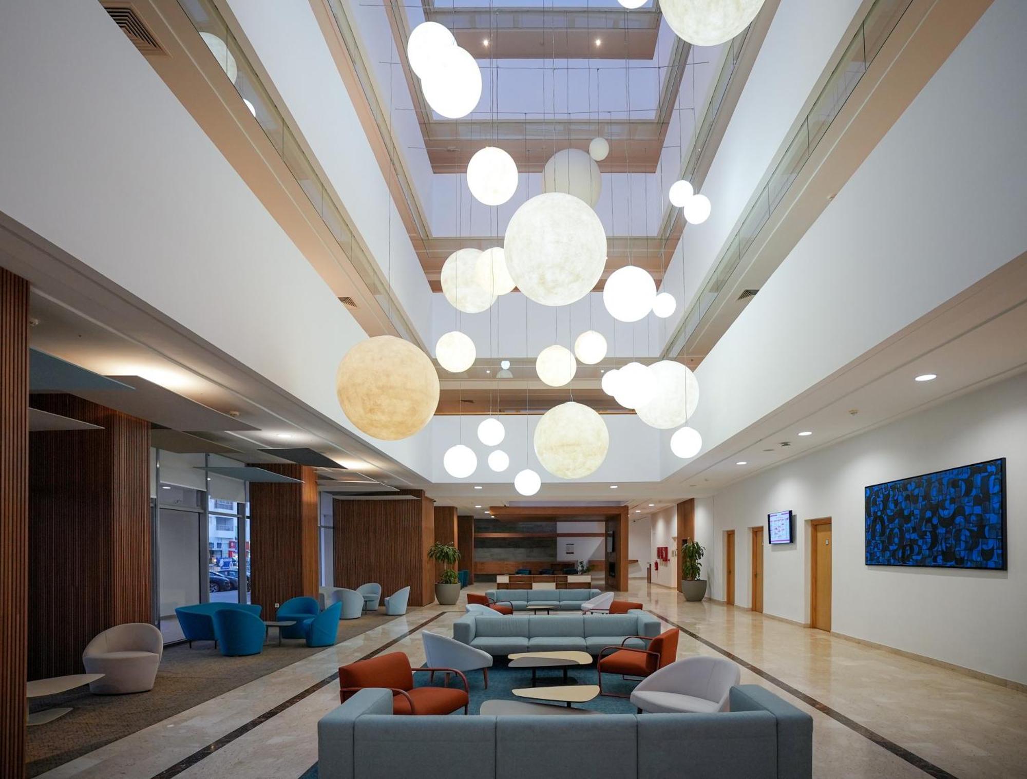 Zephyr Hotel