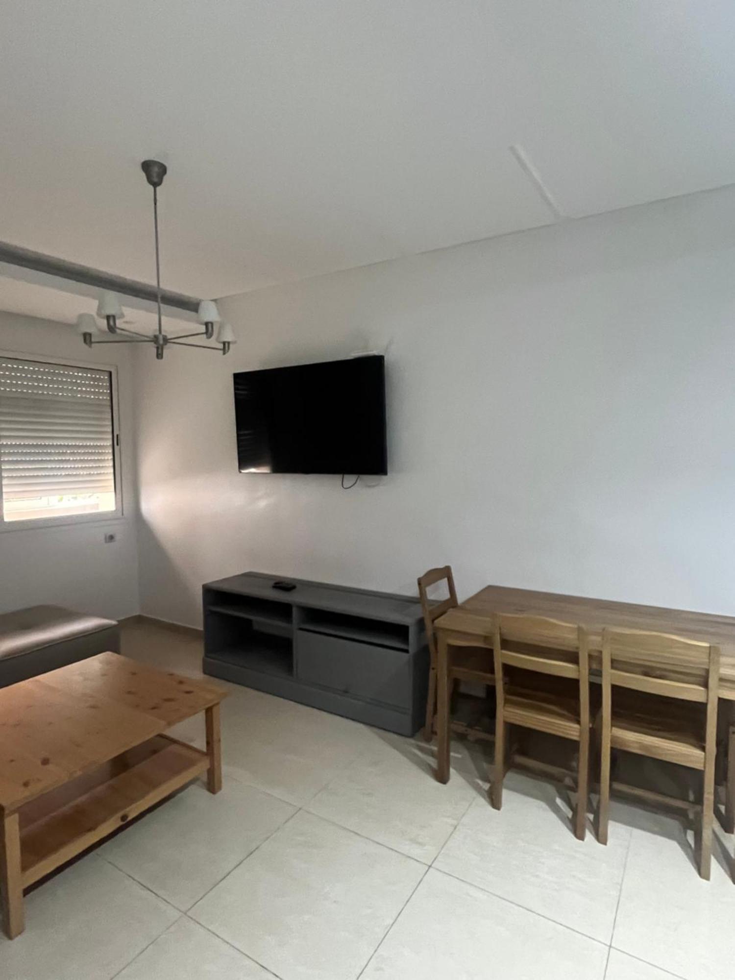 Islane Pool View Apartment