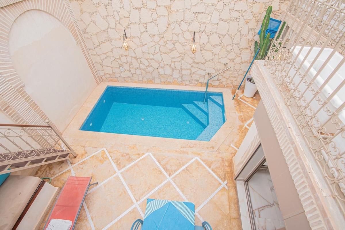 Avec Piscine Chauffee A Seulement 10min De La ! *