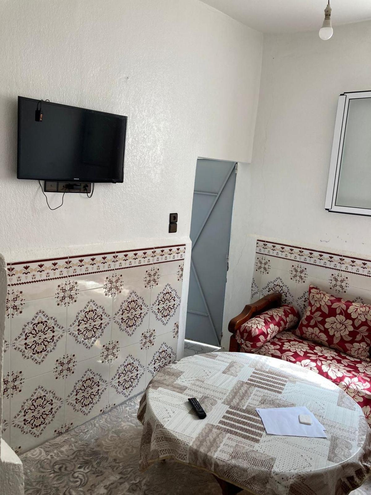 Small Apartment *