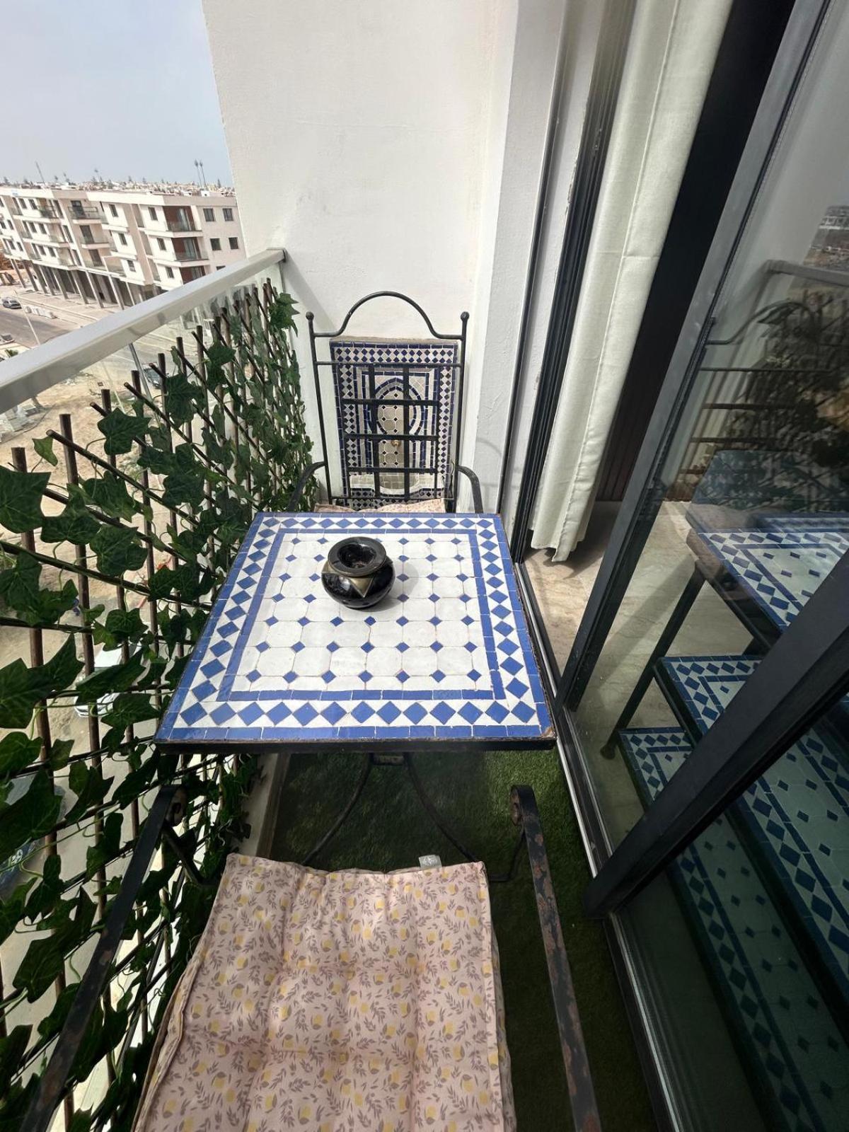 Bay - Luxurious Close To Corniche And A Lot Of Restaurants And Stores Apartment