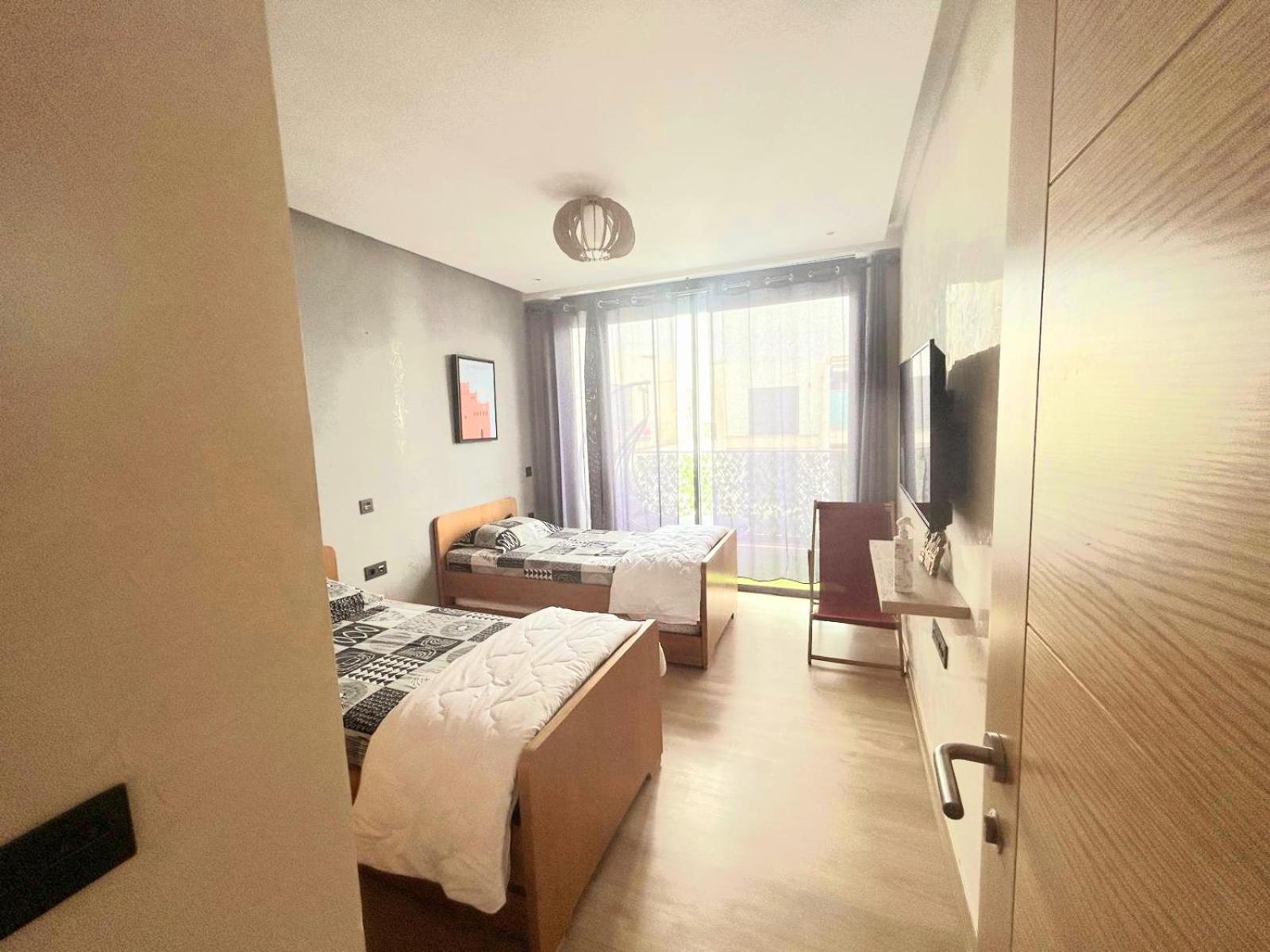 Bay - Luxurious Close To Corniche And A Lot Of Restaurants And Stores Apartment *