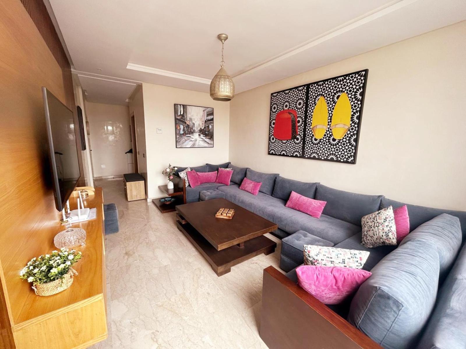 Bay - Luxurious Close To Corniche And A Lot Of Restaurants And Stores Apartment