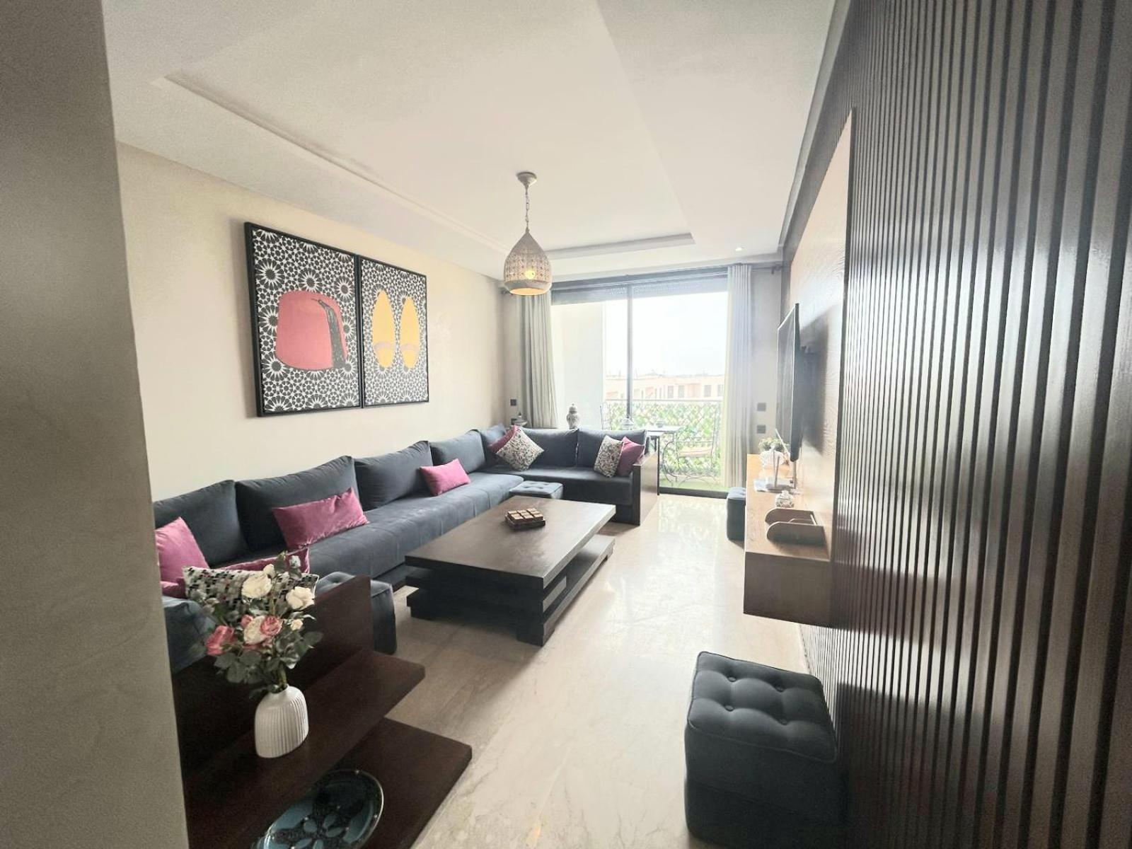Apartment Bay - Luxurious Close To Corniche And A Lot Of Restaurants And Stores *