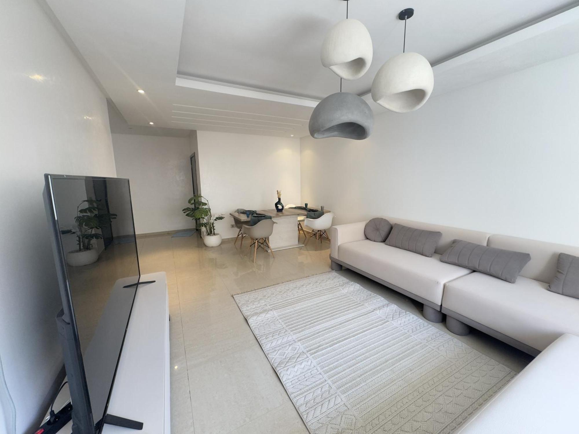 Holla Apartment *