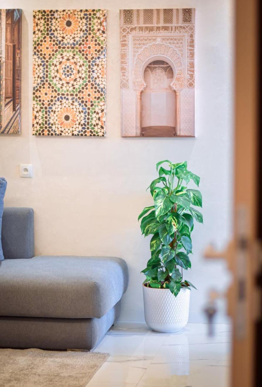 Luxury Retreat In Center, Near & Comfort Apartment *
