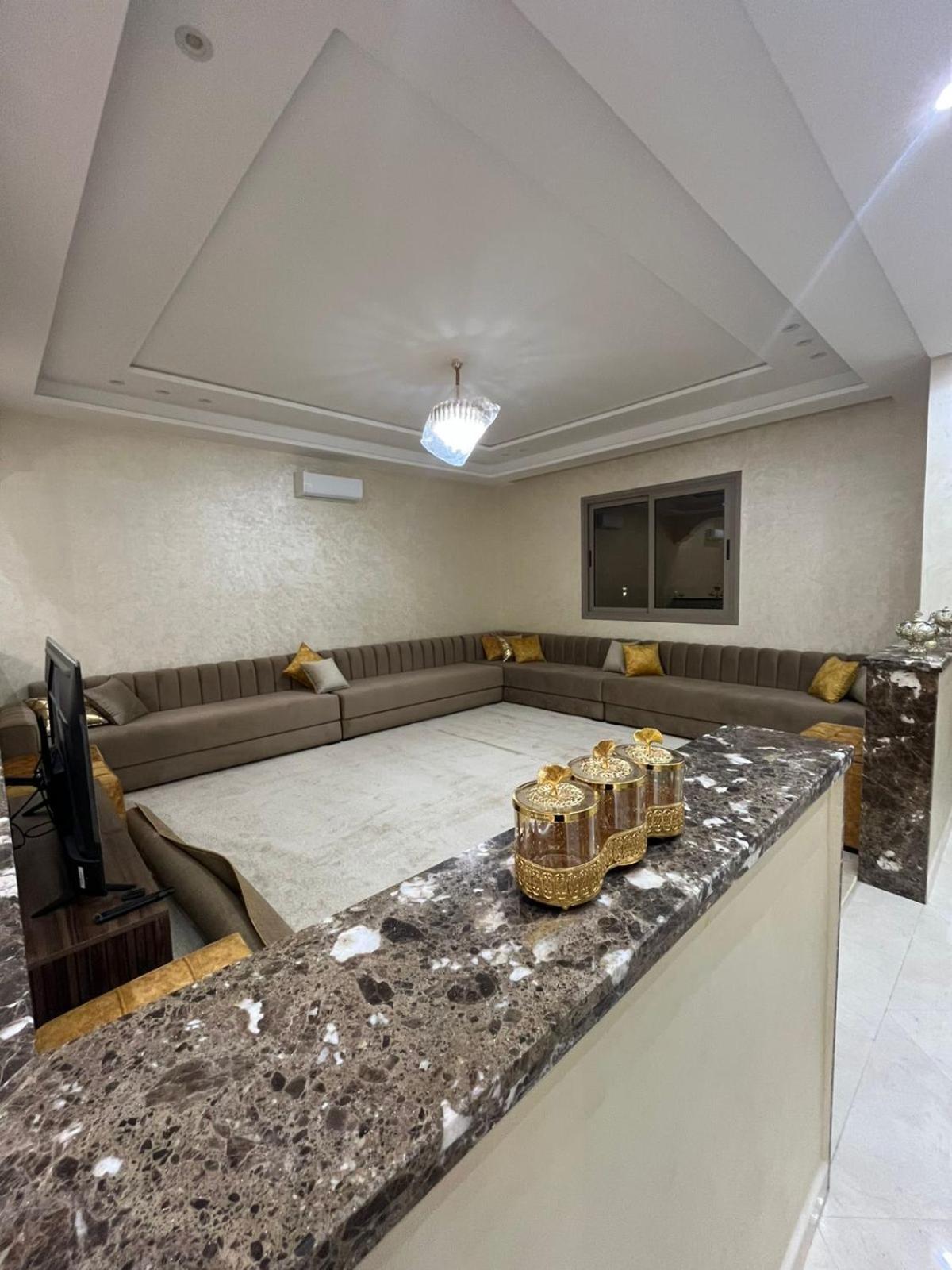 Iligh Guest house