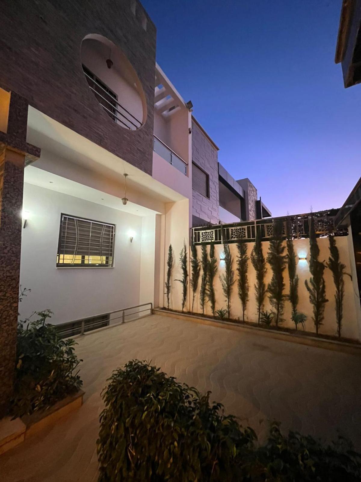 Guest house Iligh *