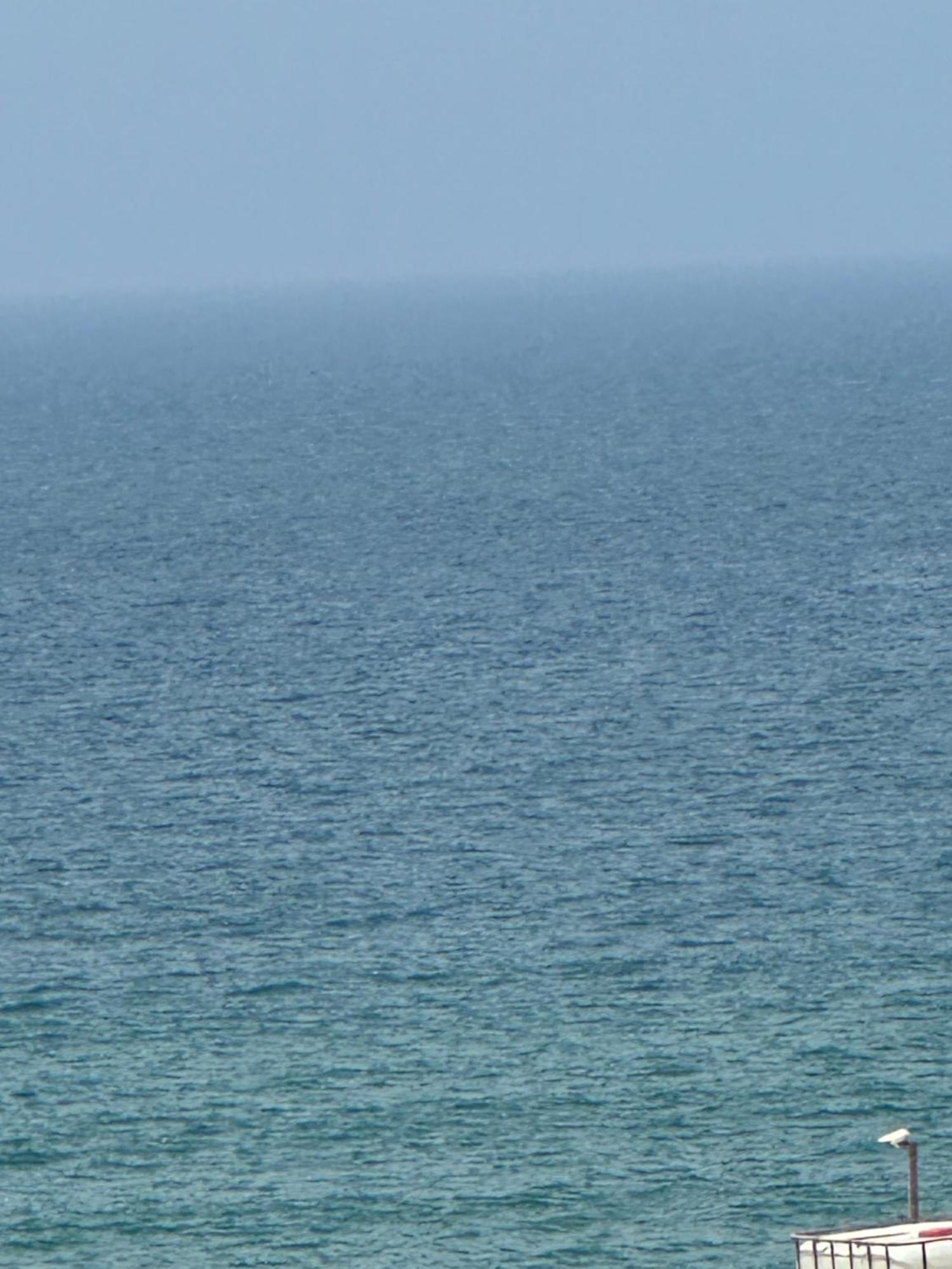 Apartment With View Of Bay, Surf Side Aourir Piscine