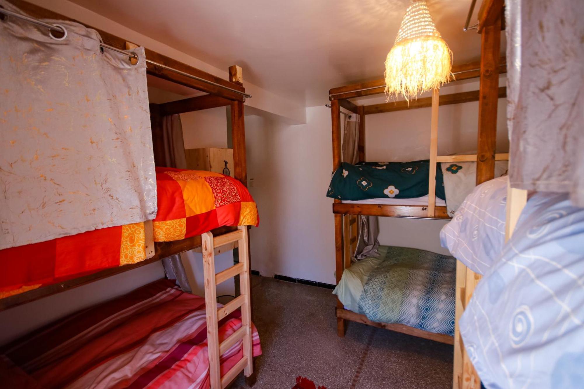 Auberge de jeunesse Jurassic Surf House Anza *