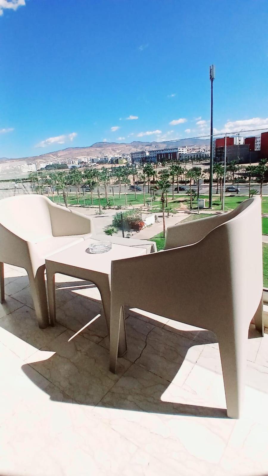 Bay Swimming-pool&beach Front Apartment *