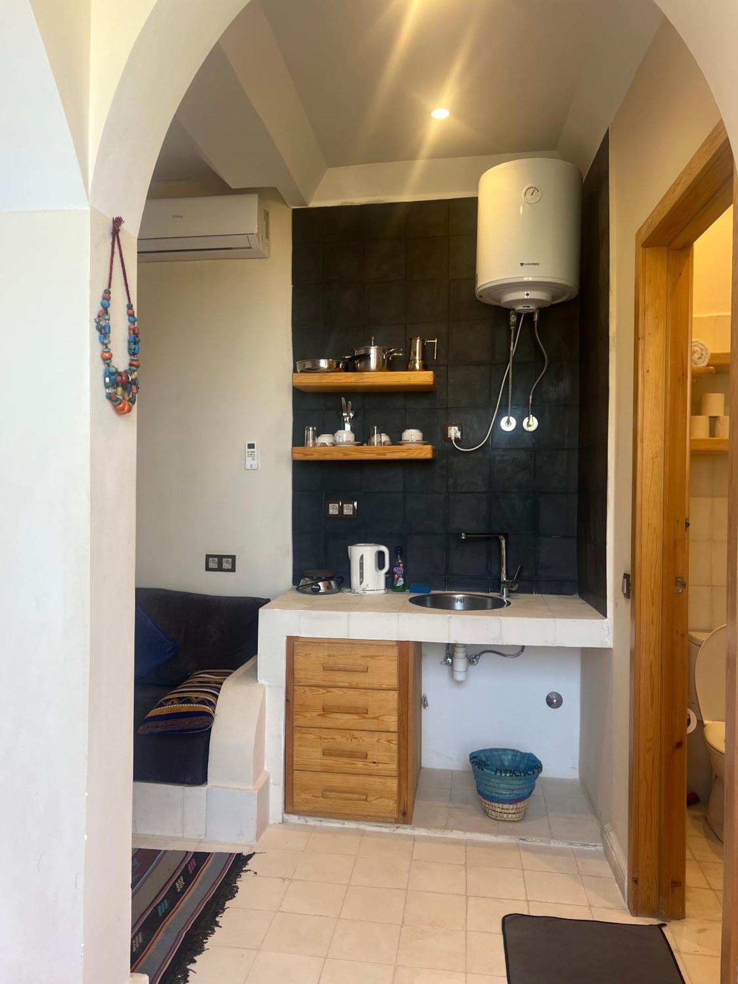 Cliff Surf Morocco Bed & Breakfast Tamraght