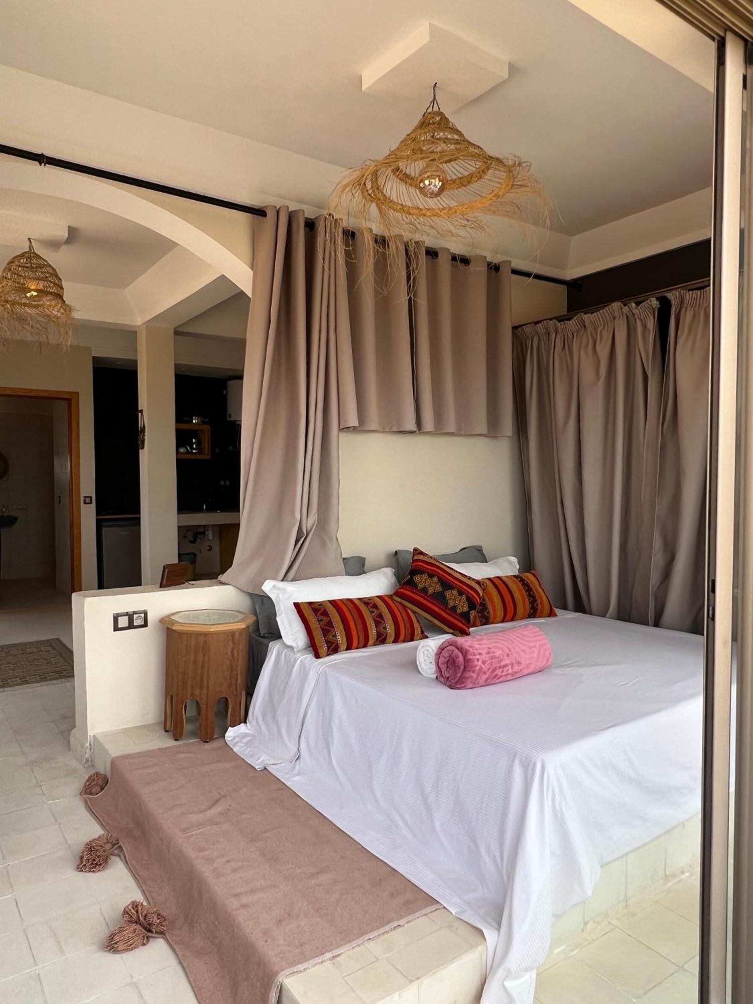 Cliff Surf Morocco Bed & Breakfast *