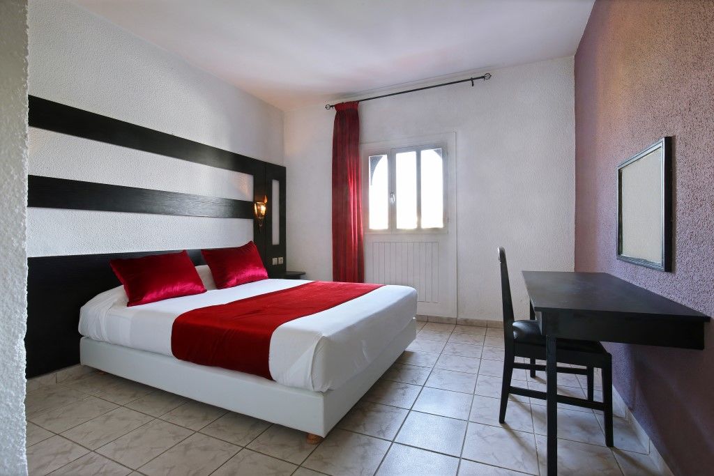 Hotel Anezi Tower 4*