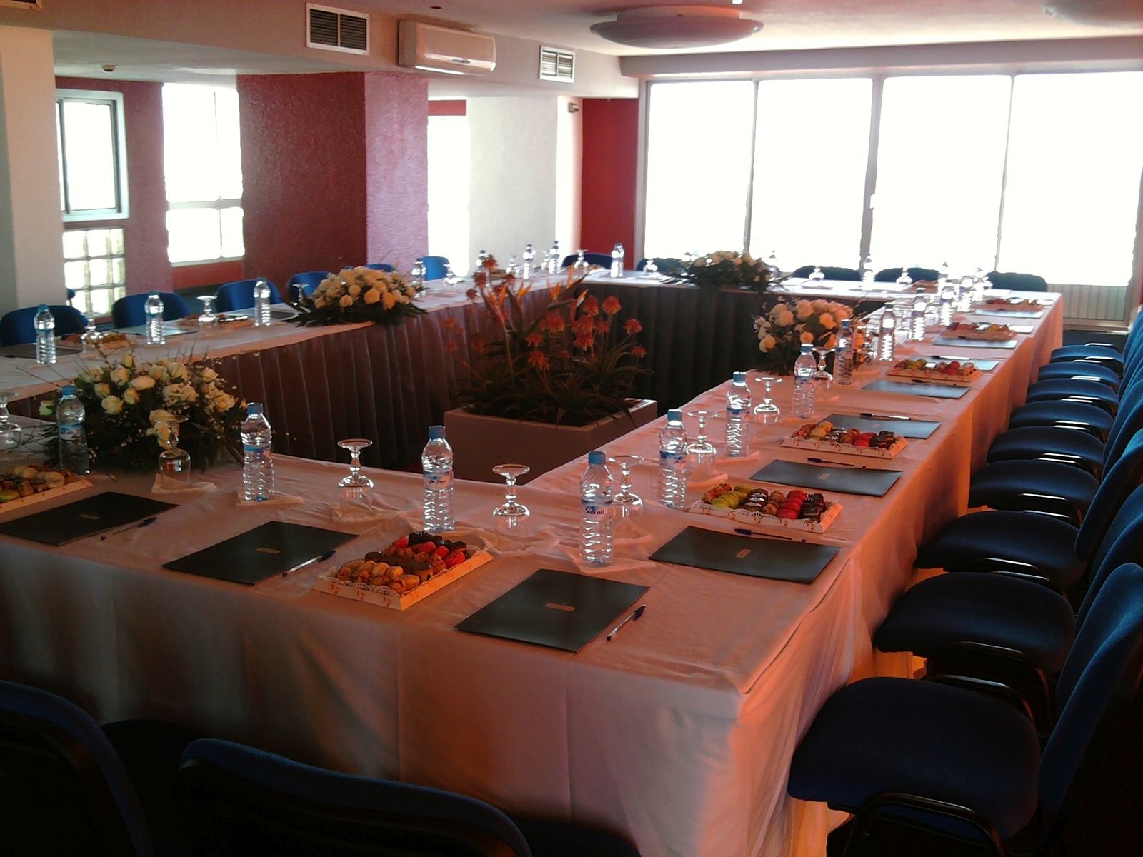 Anezi Tower 4*