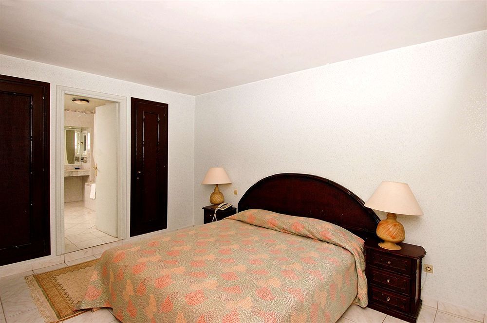 El Pueblo Tamlelt Hotel 3*