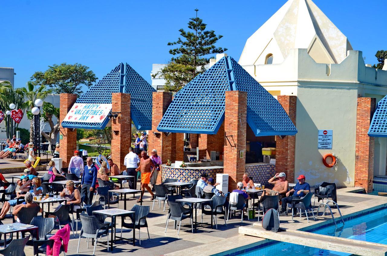 El Pueblo Tamlelt Hotel