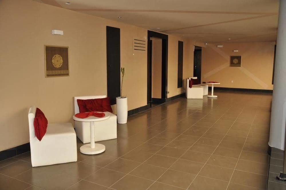 Hotel La 4*