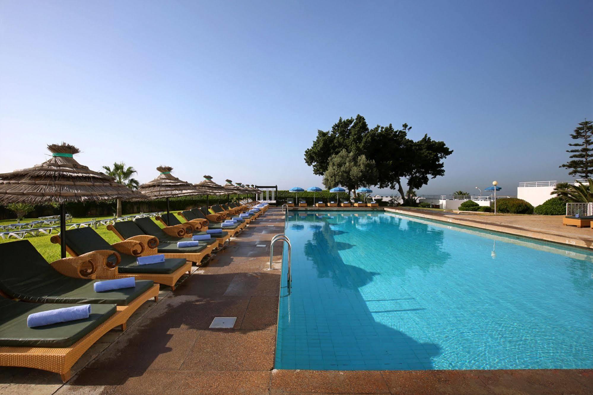 Anezi Tower 4*