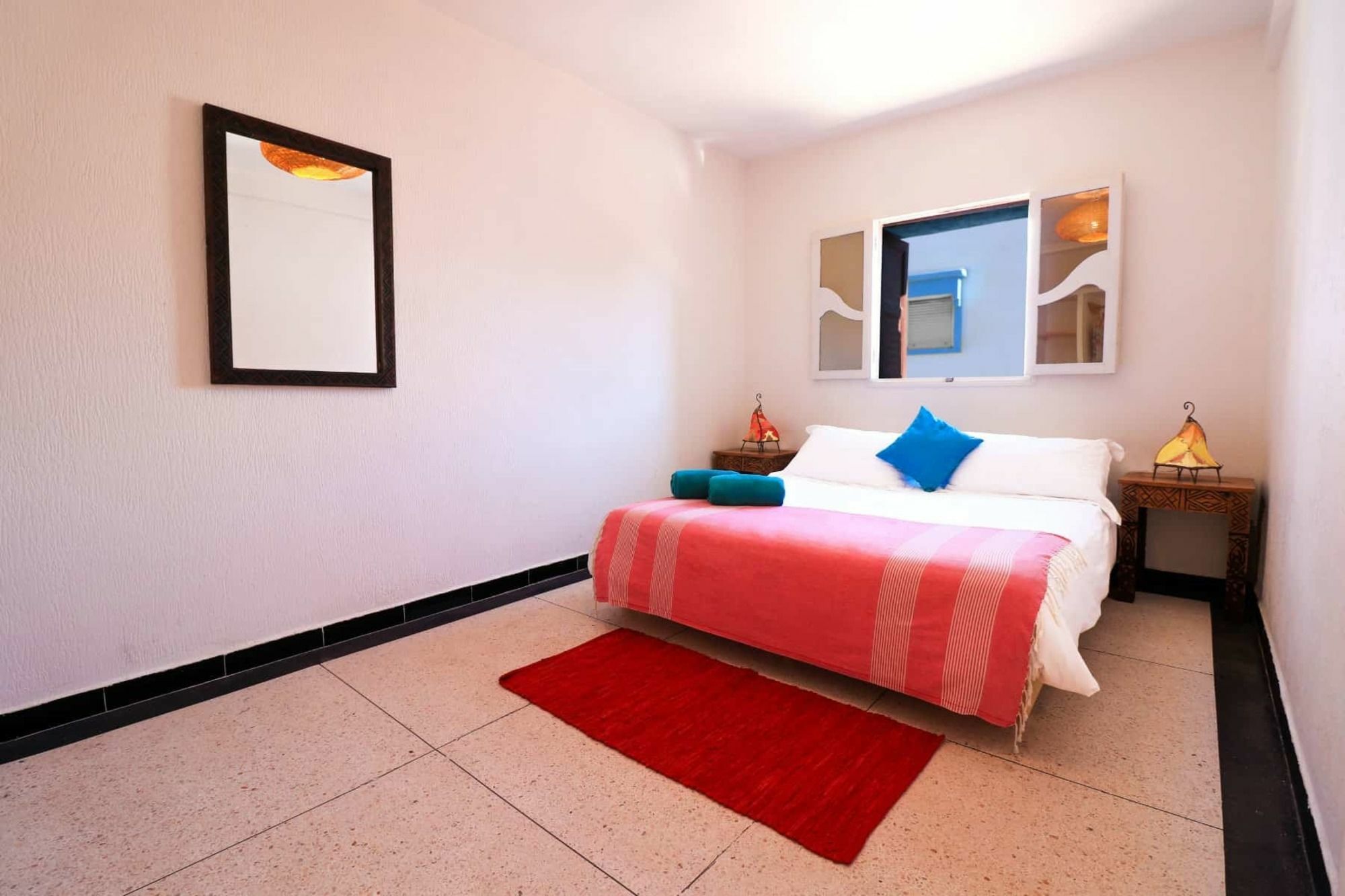 Blue Waves Surf House 3*