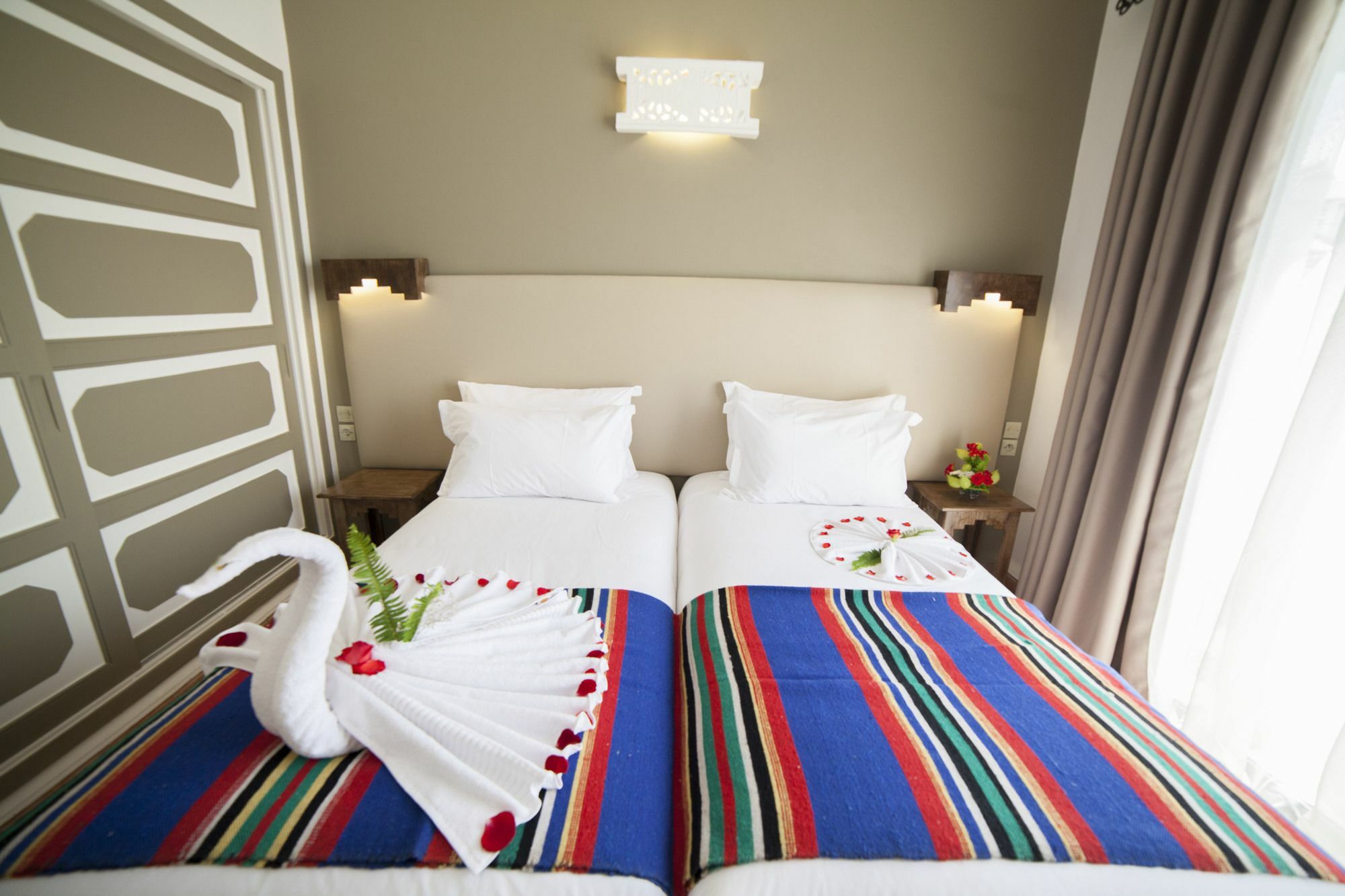 Hotel Borjs & 4*