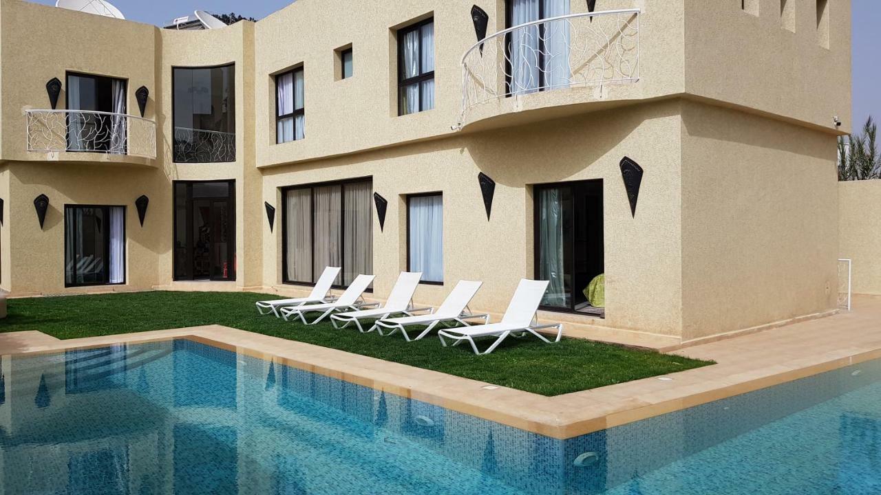 Darfani Guest house *