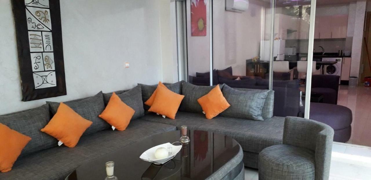 Apartment Awrir *