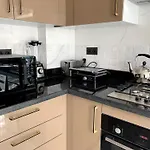 2Br Agadir Apartment With Pool And Netflix